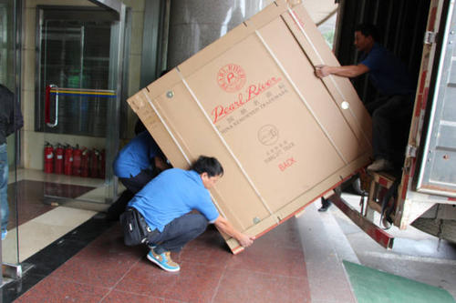新泰钢琴贵重工艺品无忧运